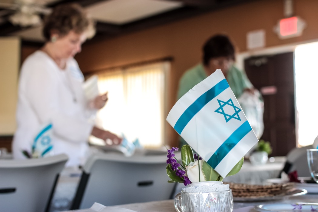 Messianic Passover Sedar - 2015